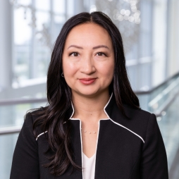 Lan Vu headshot