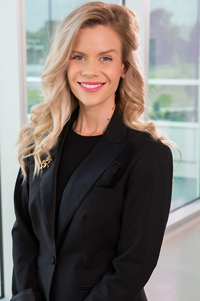 headshot of Dr. Krystal Campbell