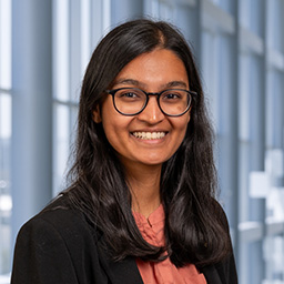 Dr. Vinita Shivakumar, a Med-Peds resident