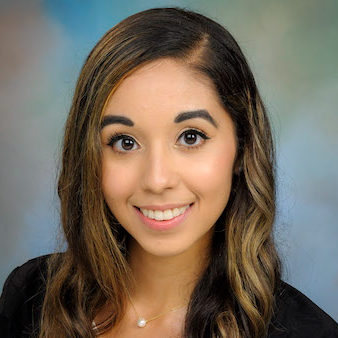 Headshot of Marisela Muñoz Puga, M.D.