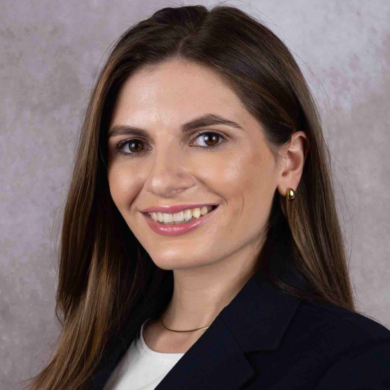 Headshot of Lauren Apodaca, M.D.