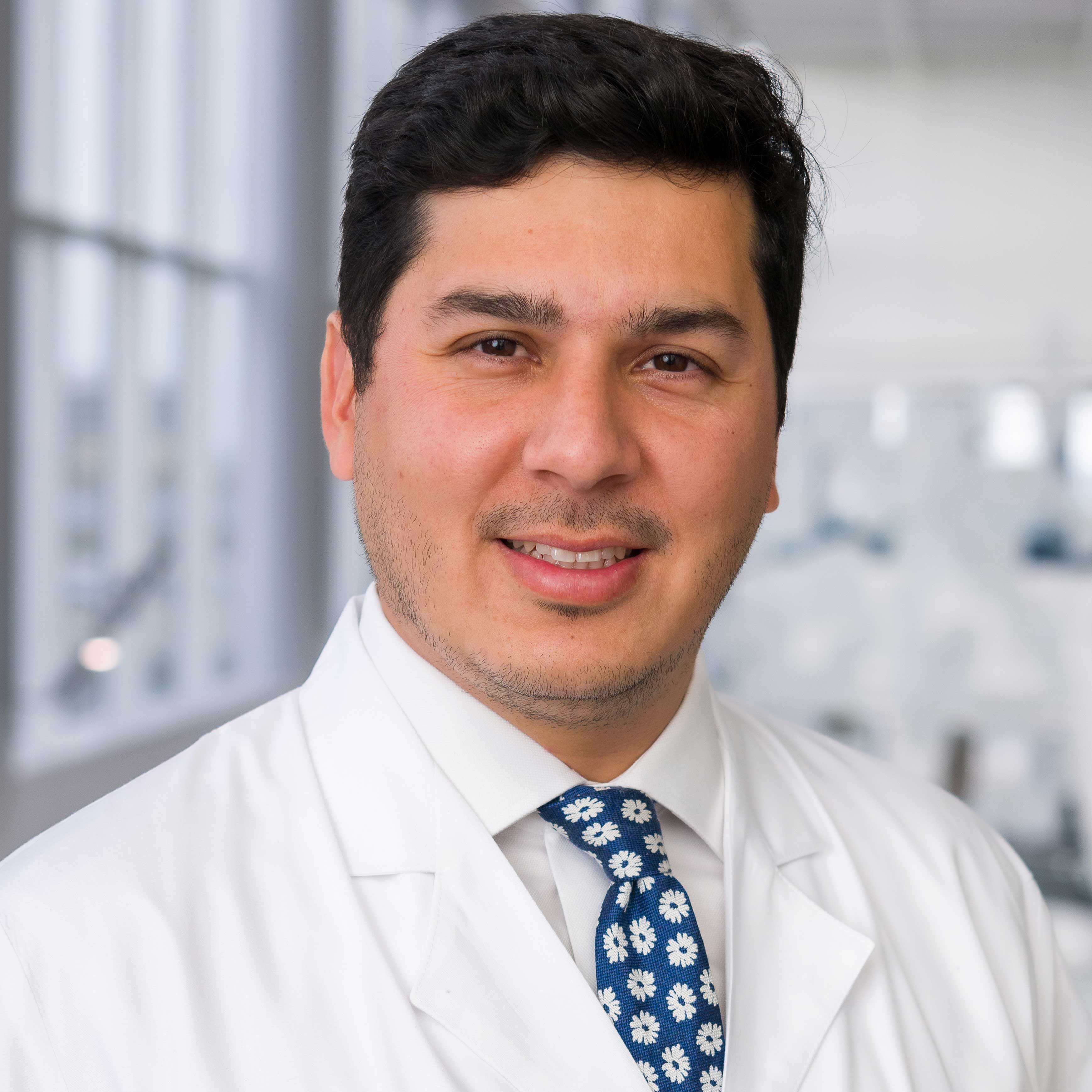 Headshot of Fabrizzio Delgado, M.D.
