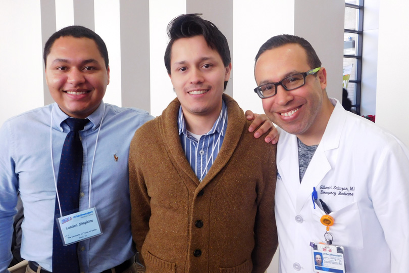 Potential students can take another look at UT Southwestern on MS0 Weekend. Two potential students with a faculty member on MS0 Weekend