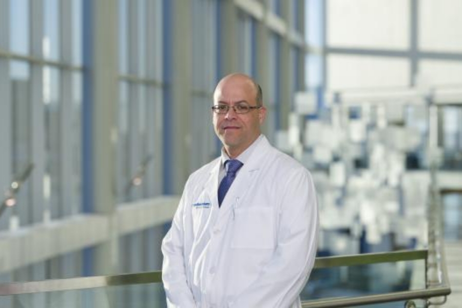 Rafael Ufret-Vincenty, M.D., Associate Professor, Ophthalmology