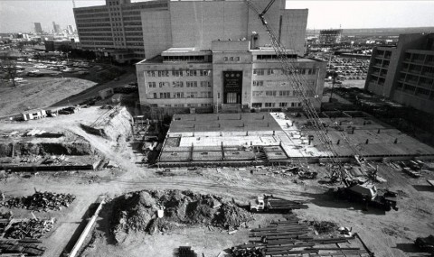 Early 1970s – Construction of Florence Bioinformation Center and Plaza Early 1970s Campus