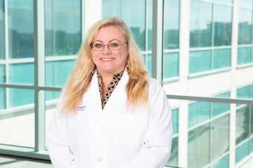 Dr. Vanessa Sperandio Dr. Vanessa Sperandio