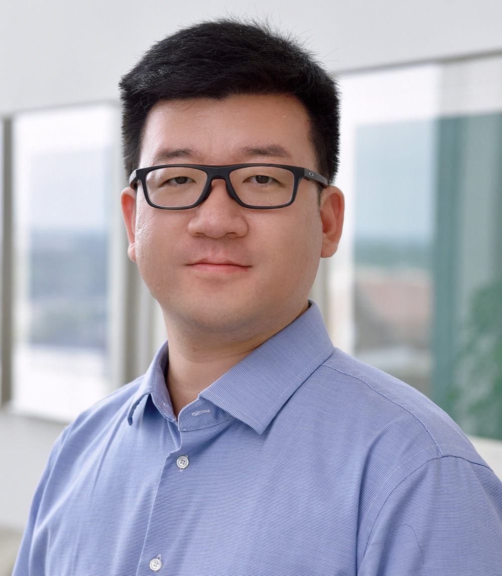 Zhenyu Zhong portrait