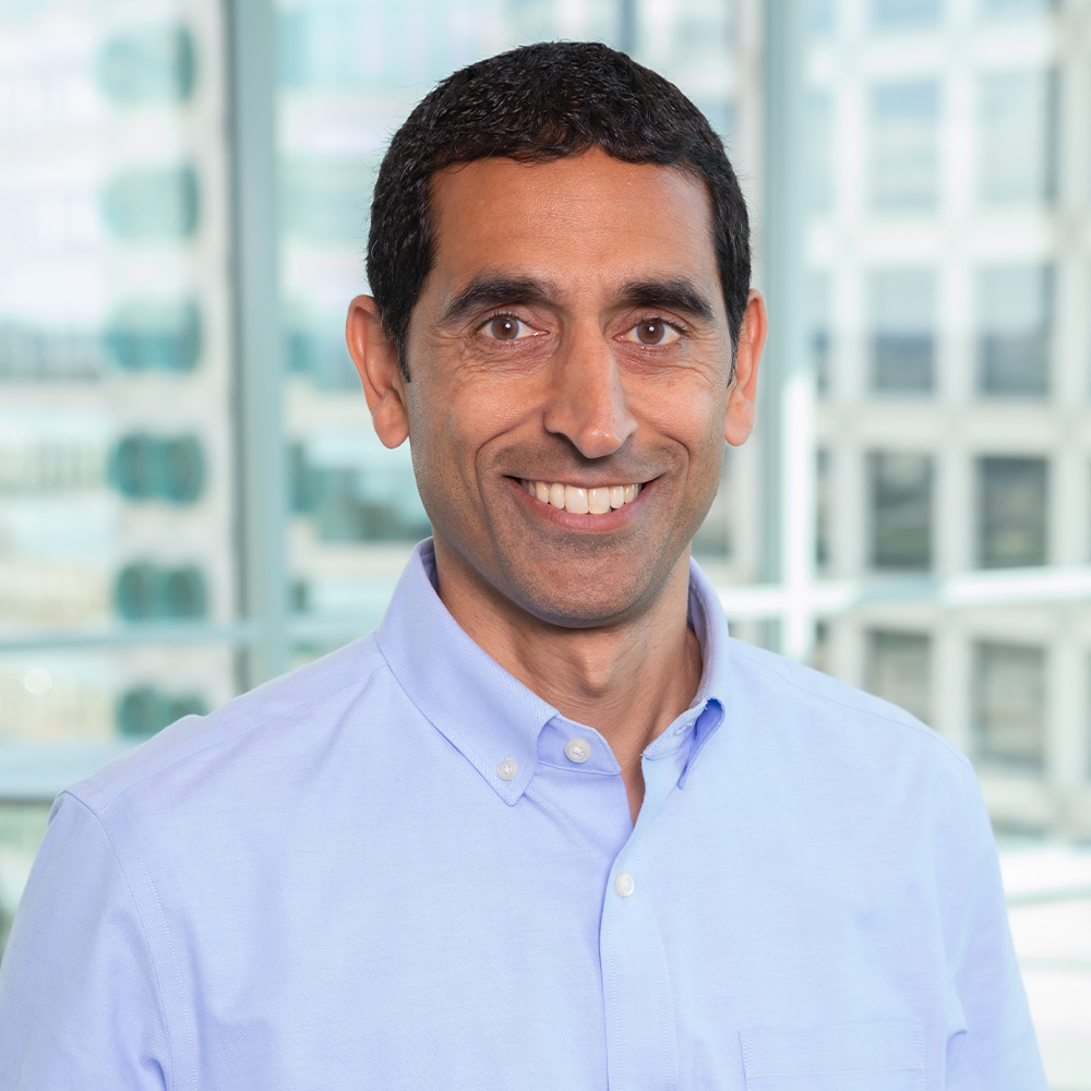 Nikhil Munshi, M.D., Ph.D., is Assistant Director of the UT Southwestern Division of Cardiology's Physician Scientist Training Program.
